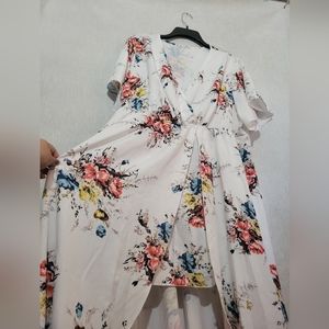 Padaii Amazon White High Low Floral Lightweight Dress